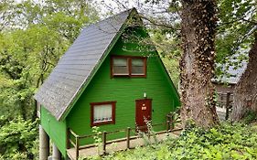 Oak Tree Lodge - A Romantic Getaway- Finlake Resort & Spa - Devon